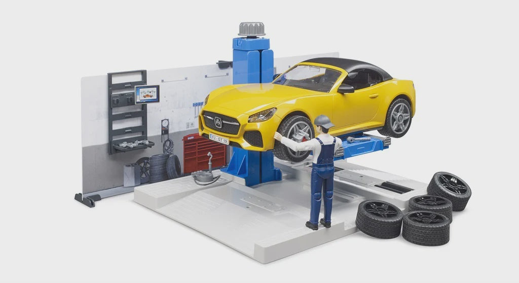 Bruder Car Service Centre w Roadster, Figure, Hoist
