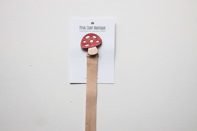 Leather Dummy chain - toadstool