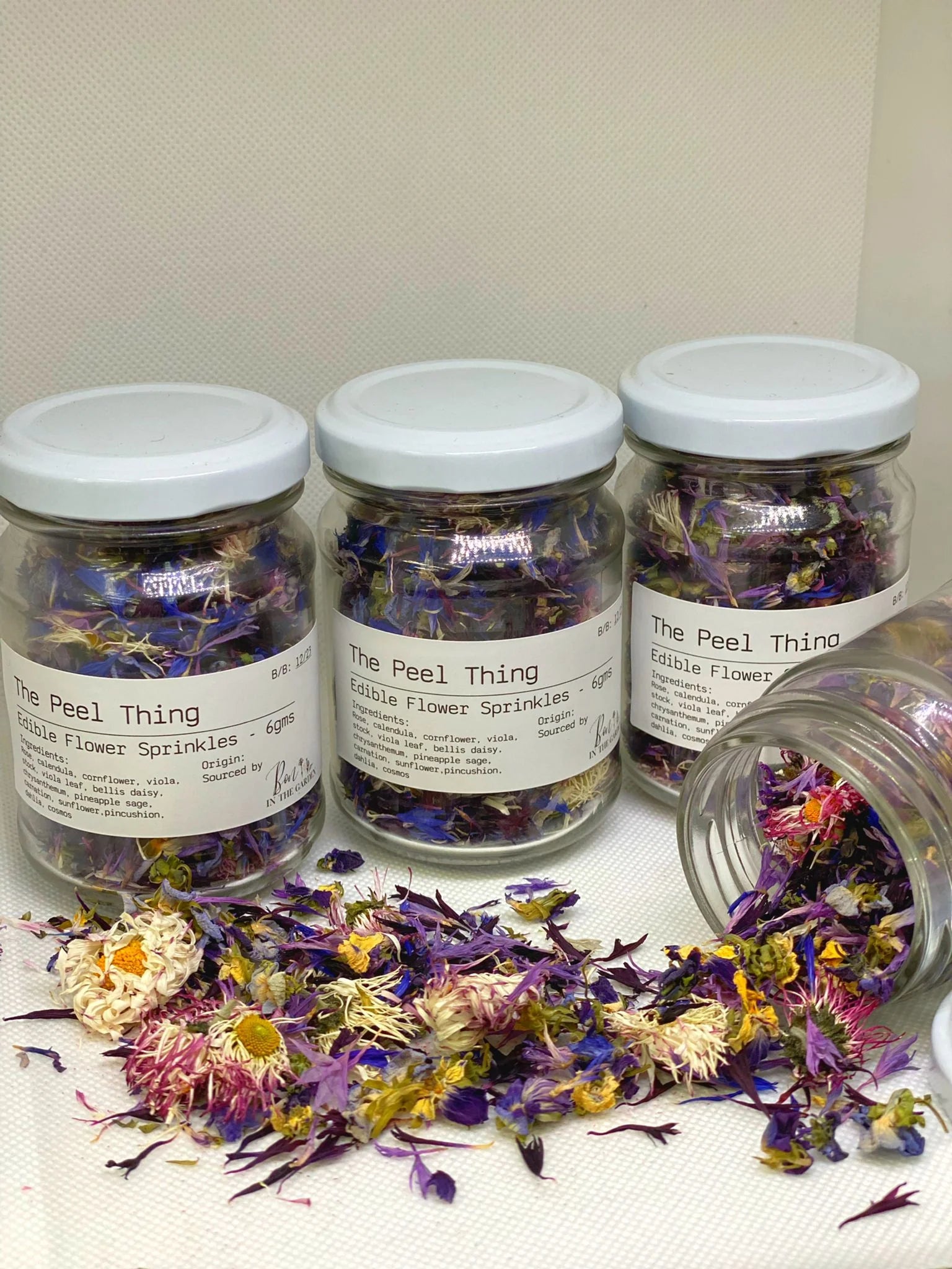 The Peel Thing Edible Flowers Winter Rainbow Mix