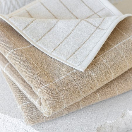 Mette Ditmer Tile Guest Towel Sand/Off-White 2-Pack